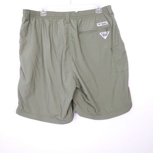Columbia olive green swim trunk size XL